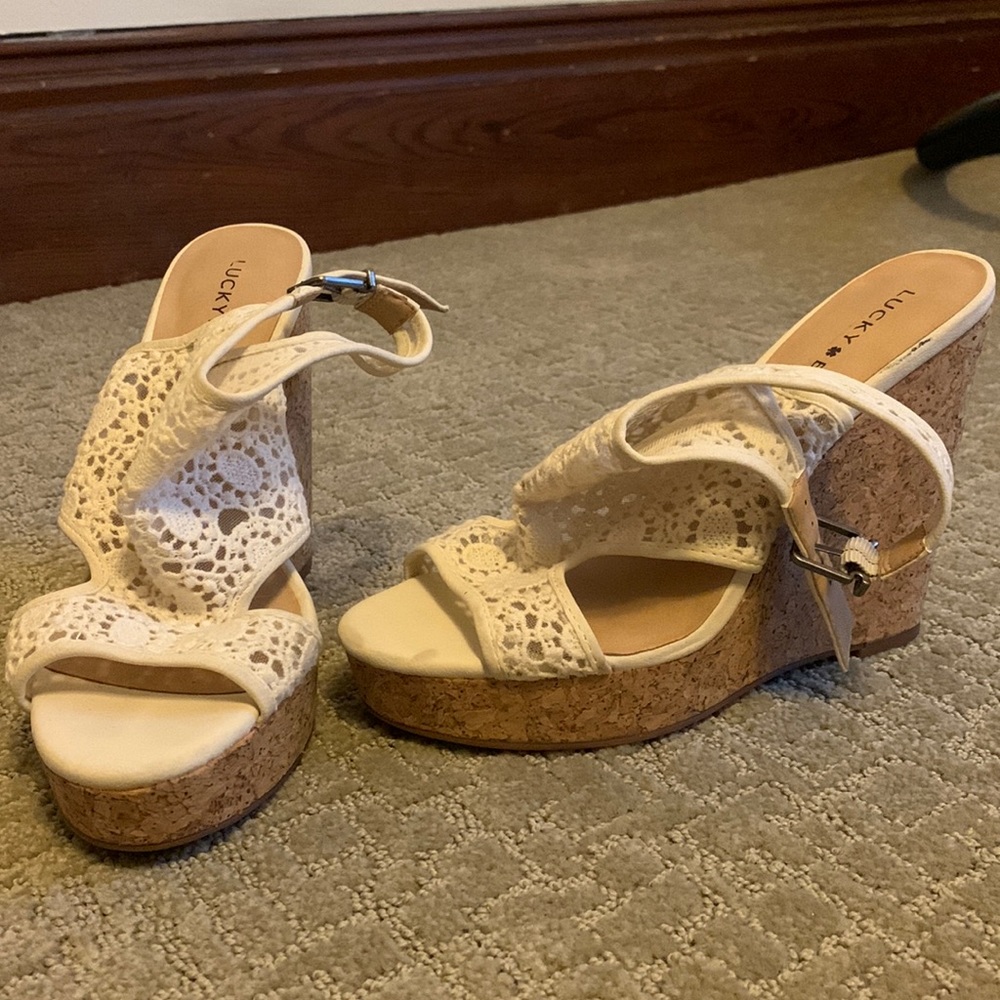 Lucky brand wedge sandals with crochet detailing size 7.5